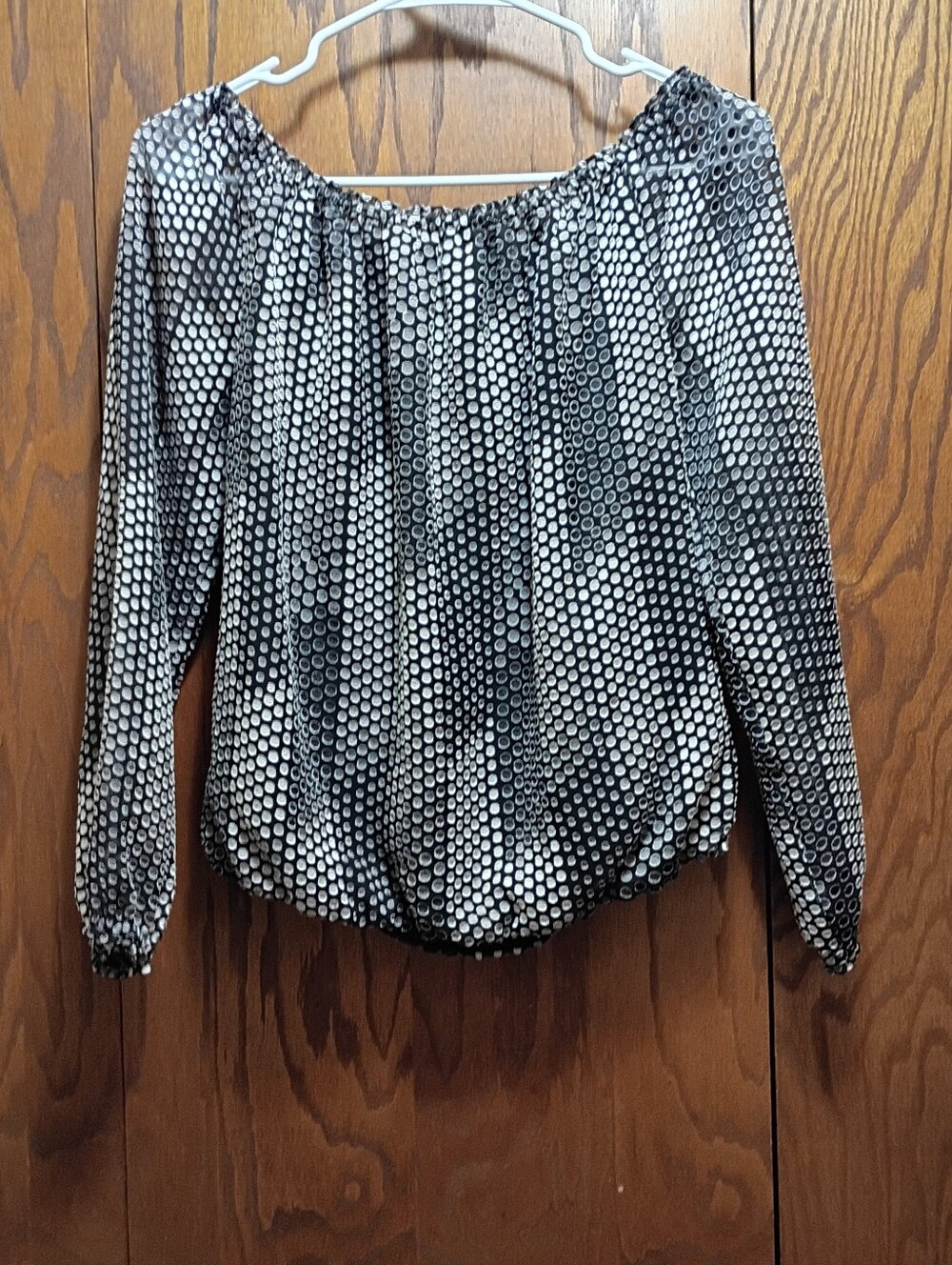 White House Black MarketWomen's Black and White Dot Print Off-Shoulder Blouse
